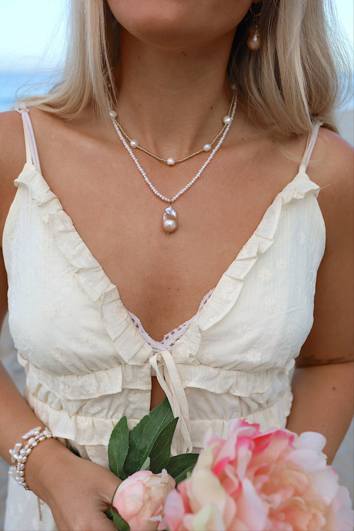 Morning tide necklace