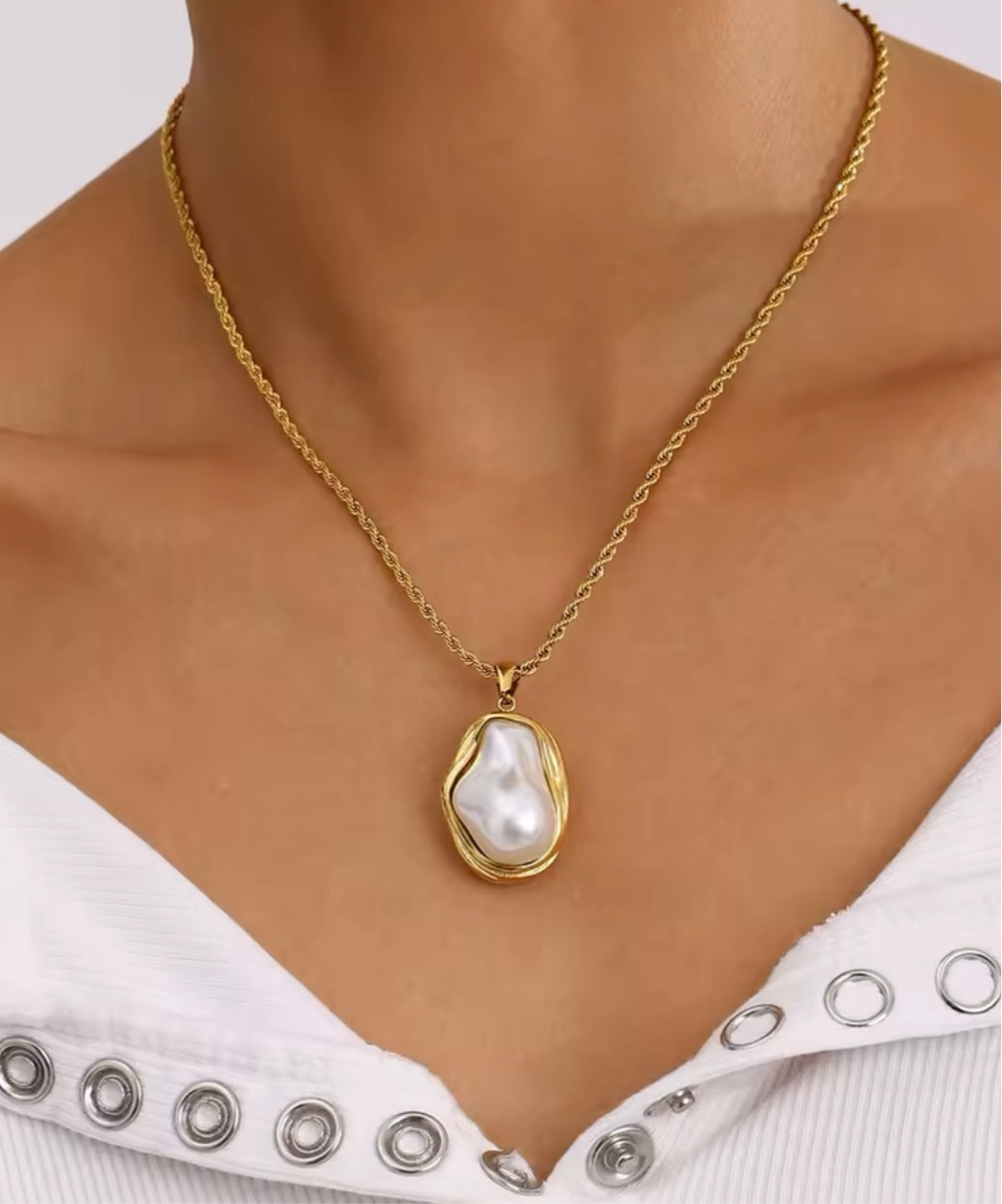 Layla Necklace