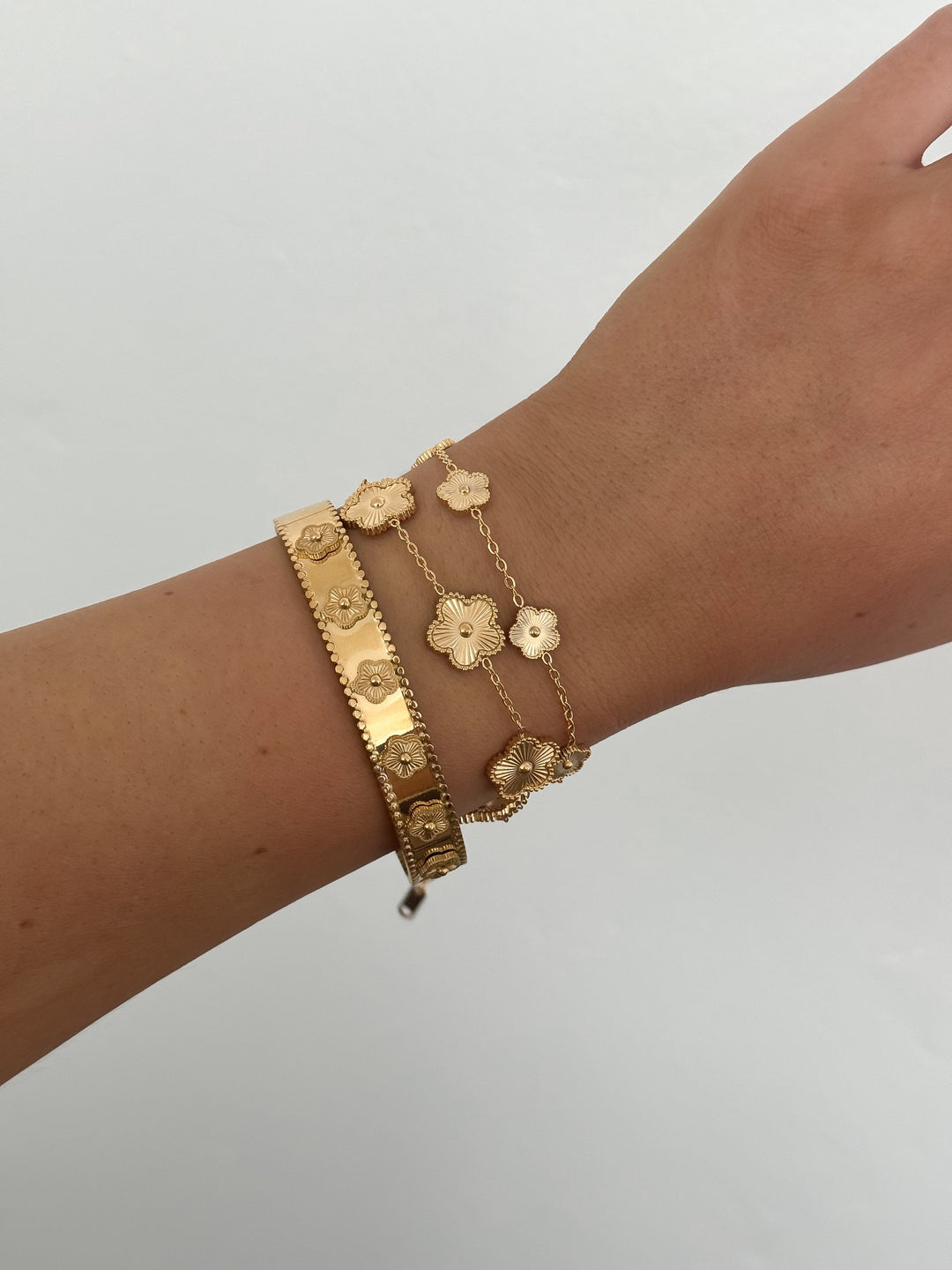 Lucky flower bangle  image 2