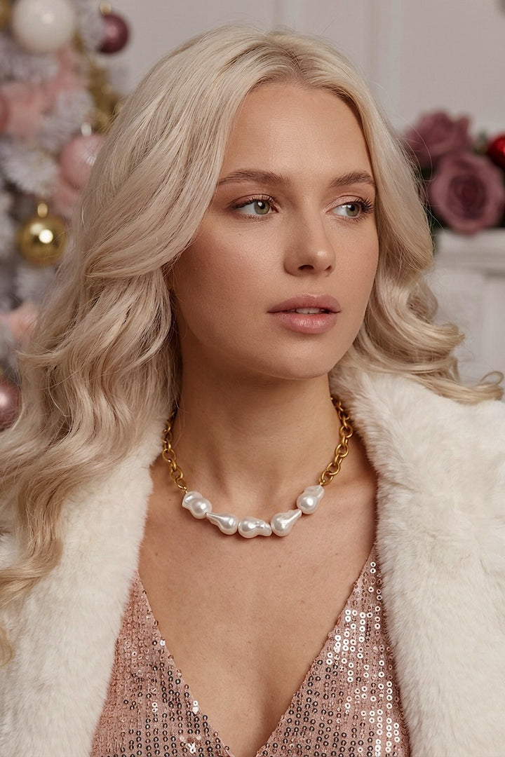 Lumi Pearl Necklace