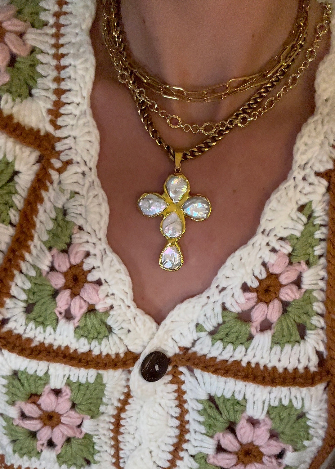 Chunky pearl cross necklace  image 3