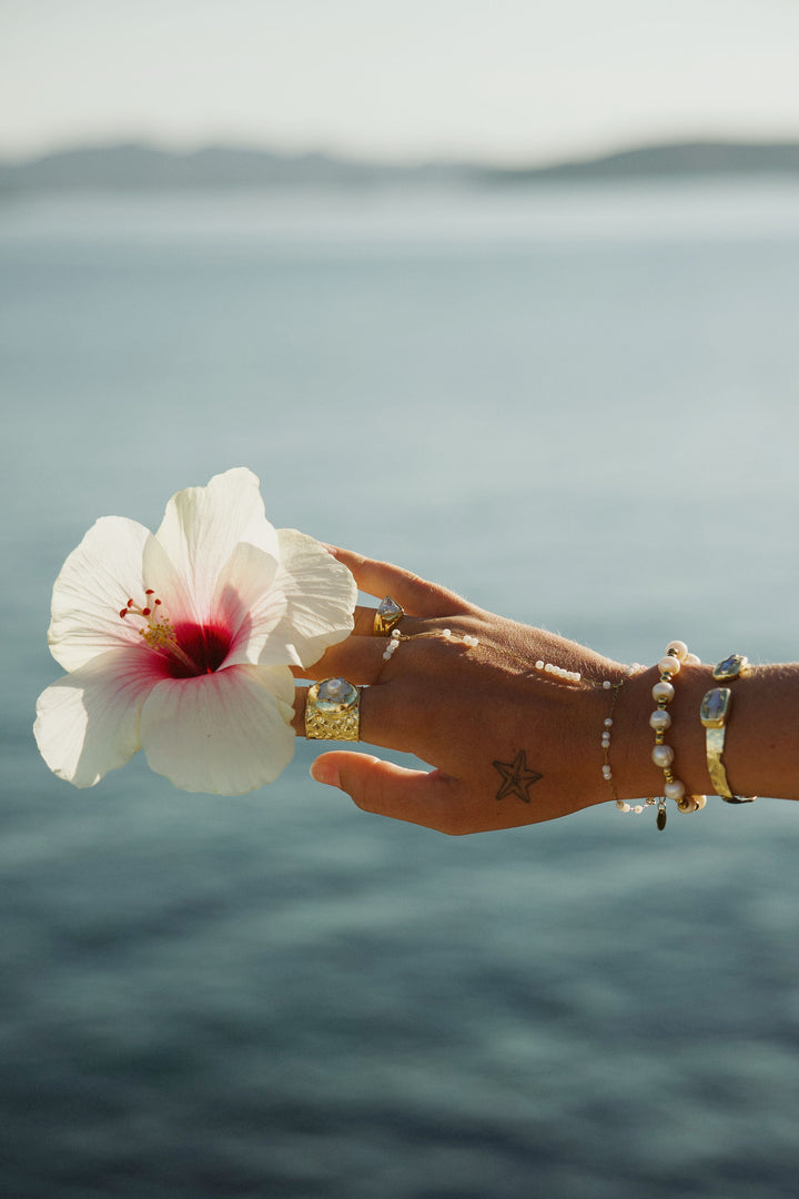 Hibiscus Ring