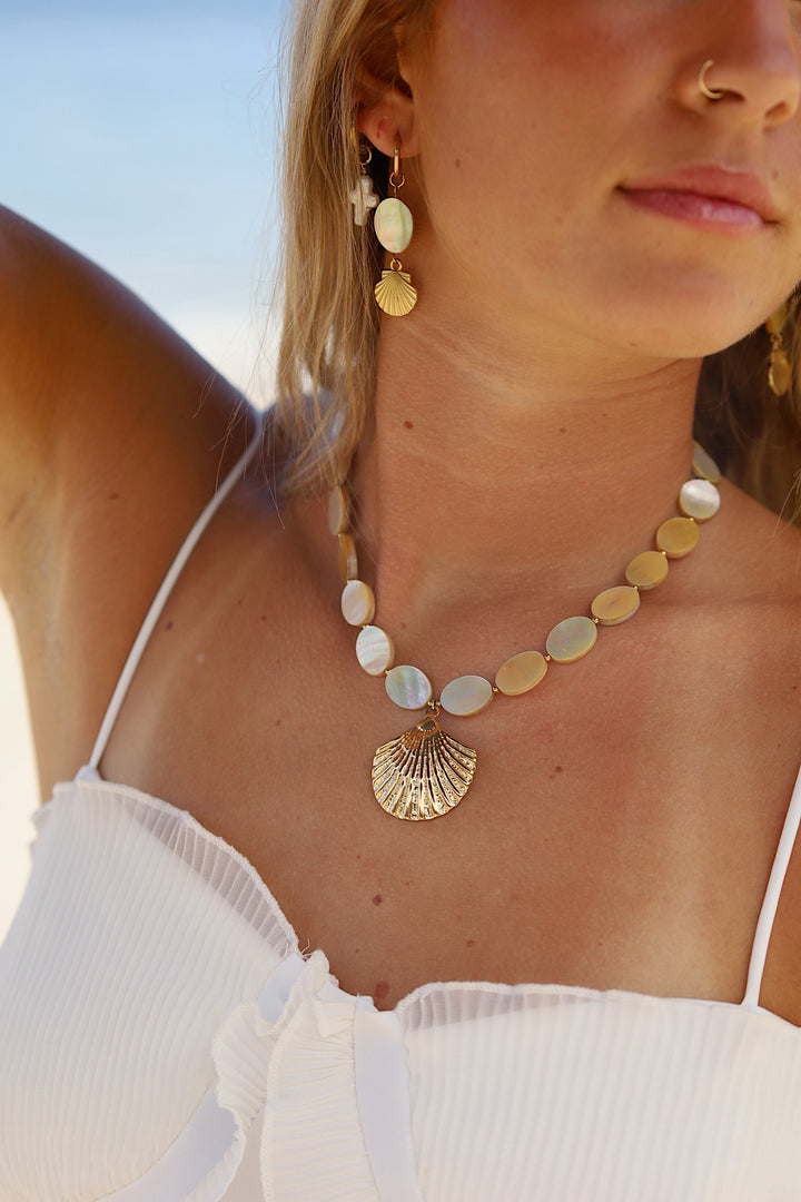 Kai Shell Necklace