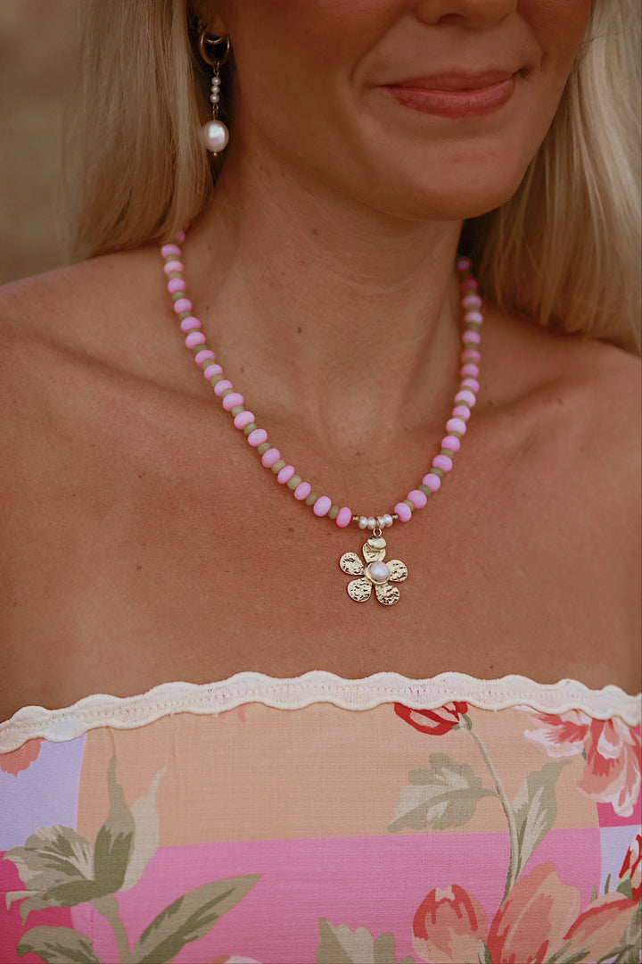 Petal pop necklace